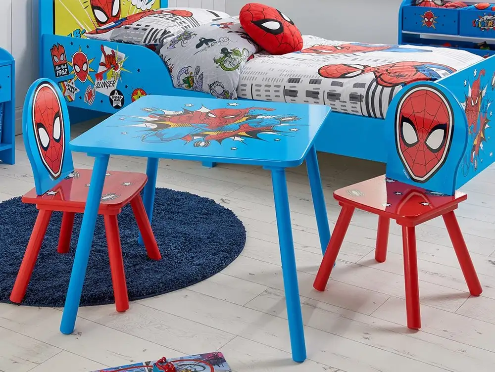 Spiderman table and cheap 2 chairs