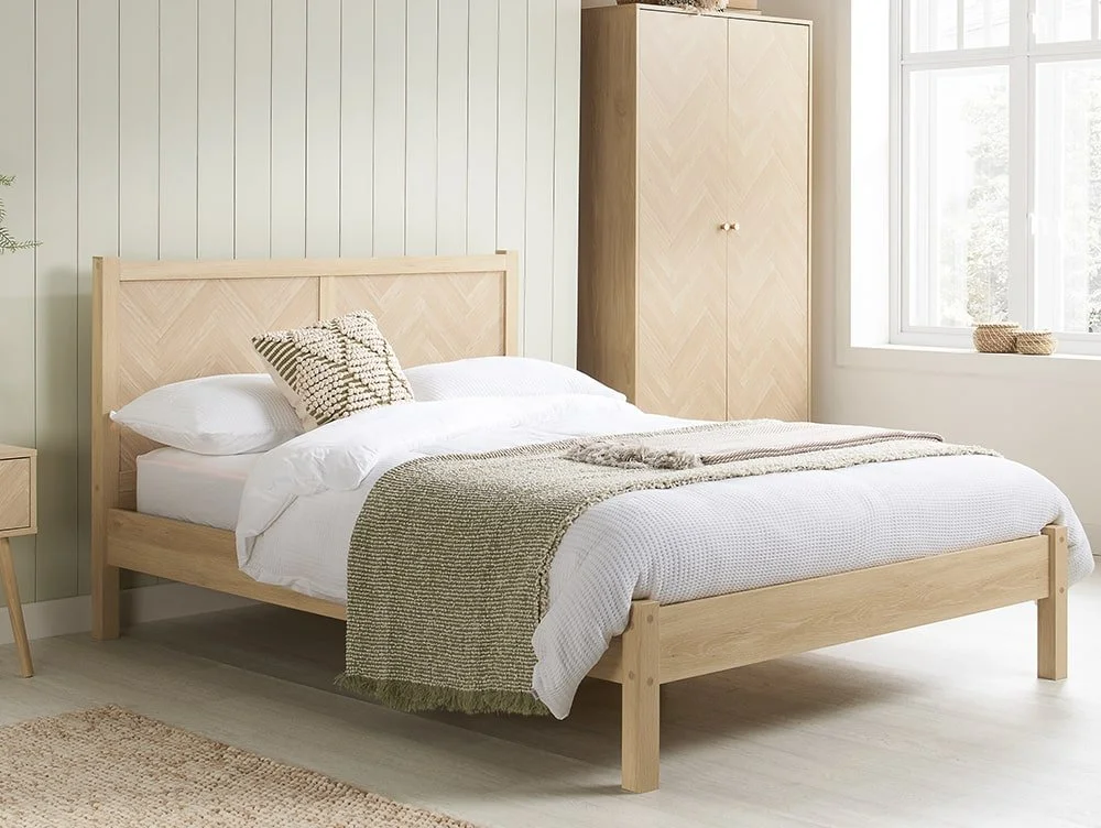 Birlea Furniture & Beds Birlea Herringford 5ft King Size Light Oak Wooden Bed Frame